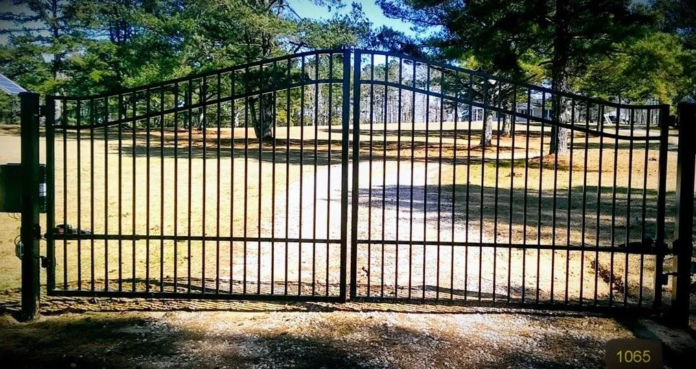 Gate 1065